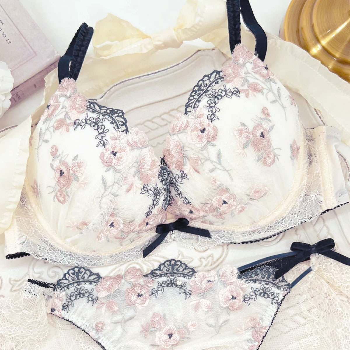 ナルエー NARUE ランジェリー メープル ブラジャー Lワイヤー DE 単品(NV-ネイビー-D65)