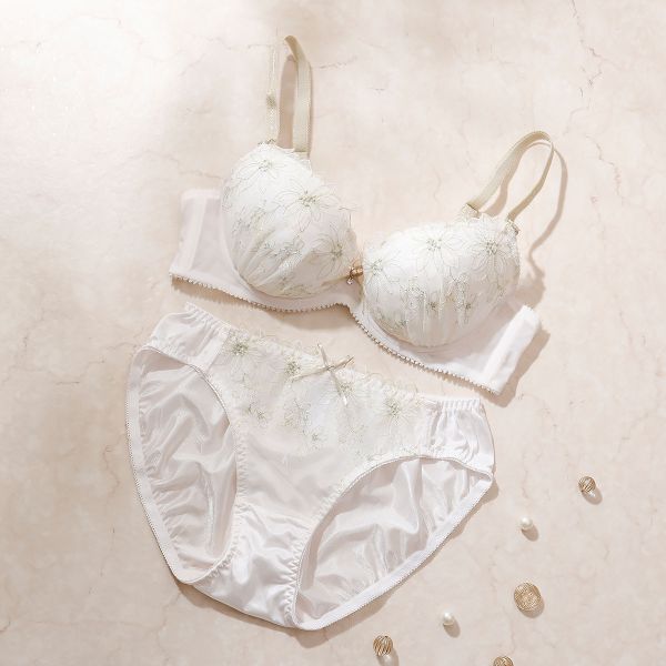 パリーゼ Palissee フルールラフィネ ブラジャー ショーツ セット ナイスフィット ABCDEF 花柄 ラメ刺繍