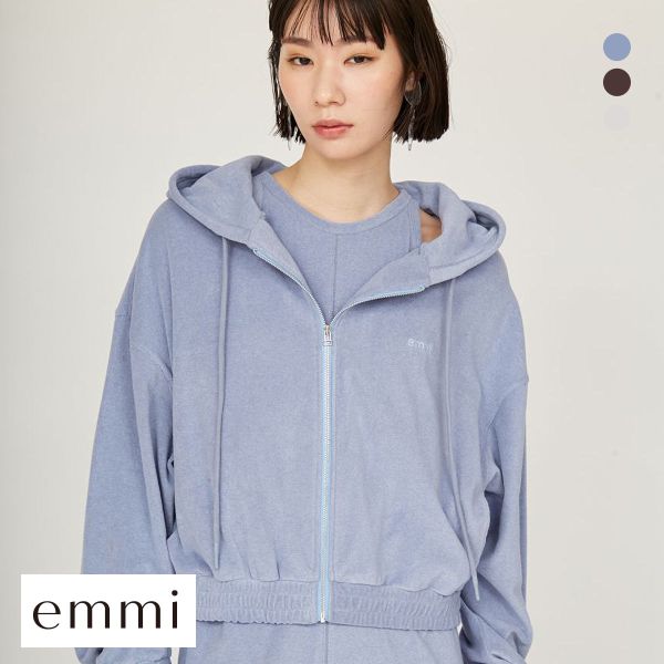 エミ emmi×PlaX TM フードパーカー emmi