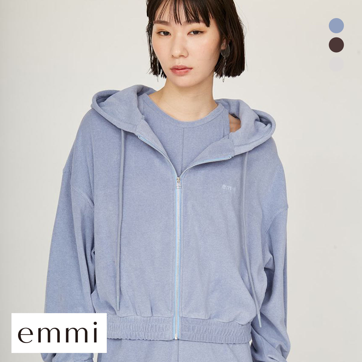 エミ emmi×PlaX TM フードパーカー emmi(BU-ブルー-Free)