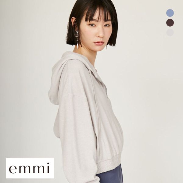 エミ emmi×PlaX TM フードパーカー emmi