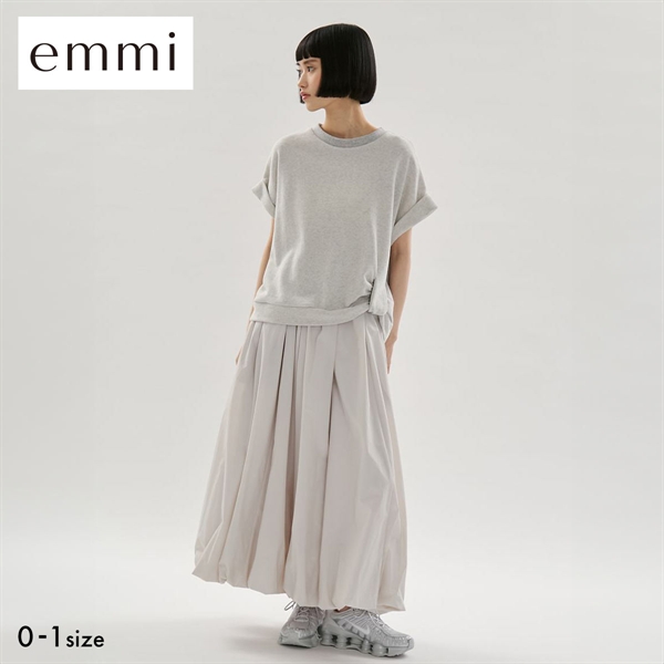 エミ eco 裏毛プルオーバー×撥水バルーンスカートセット emmi