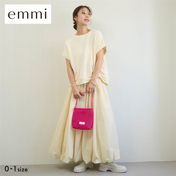 エミ eco 裏毛プルオーバー×撥水バルーンスカートセット emmi