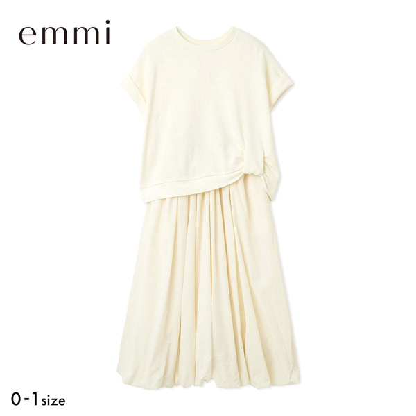 エミ eco 裏毛プルオーバー×撥水バルーンスカートセット emmi