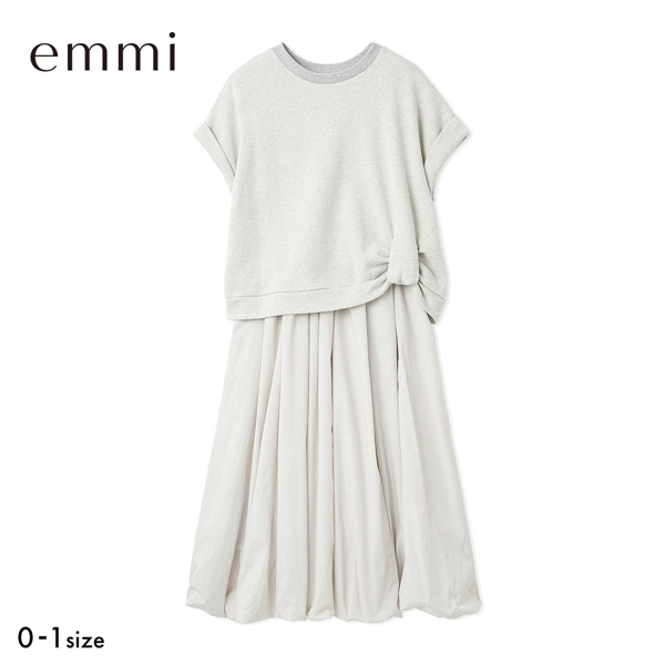 エミ eco 裏毛プルオーバー×撥水バルーンスカートセット emmi