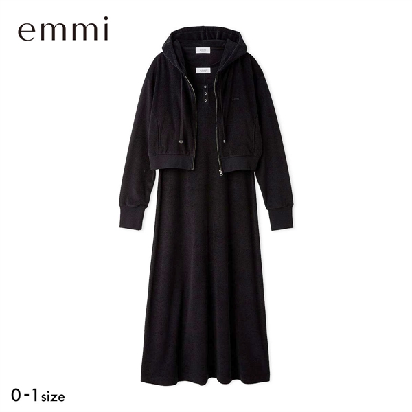エミ パイルフーディー×ワンピースセット emmi