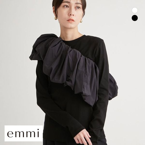 エミ フリル付きロングスリーブTシャツ emmi