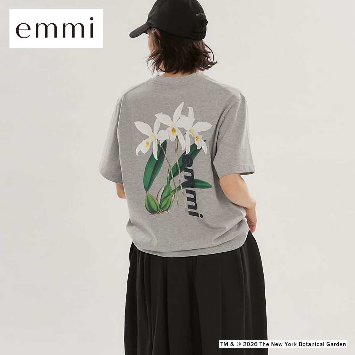 エミ emmi×NYBG グラフィックTシャツ emmi(LGY-薄グレー-Free)