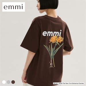 エミ emmi×NYBG グラフィックTシャツ emmi