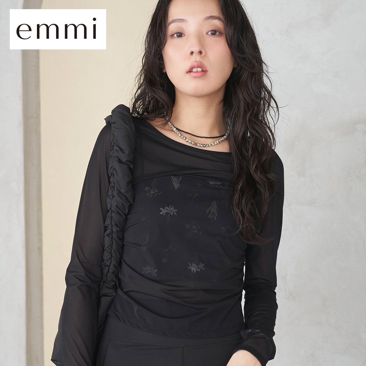 エミ パワーメッシュアクティブカットソー emmi(BK-ブラック-Free)