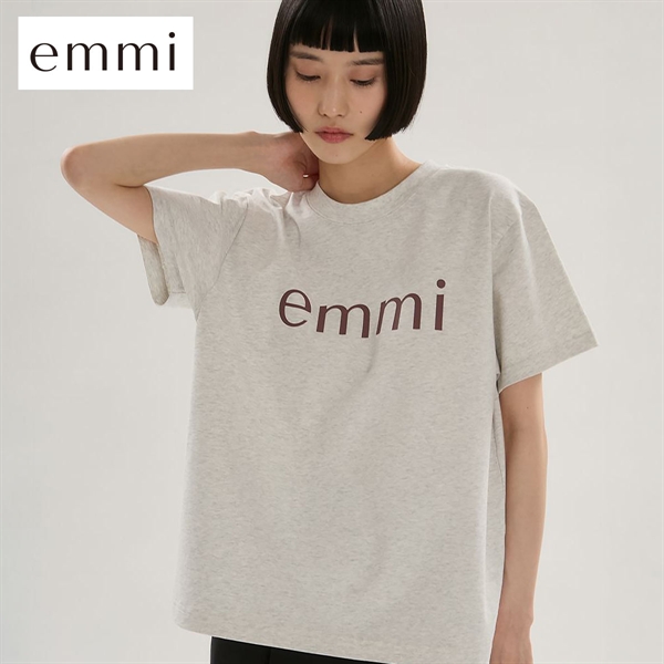 エミ ベーシックemmiロゴTシャツ emmi