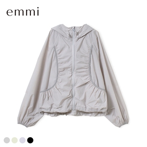 エミ ONLINE限定カラーあり ギャザーディテールナイロンブルゾン セットアップ対応 撥水 emmi