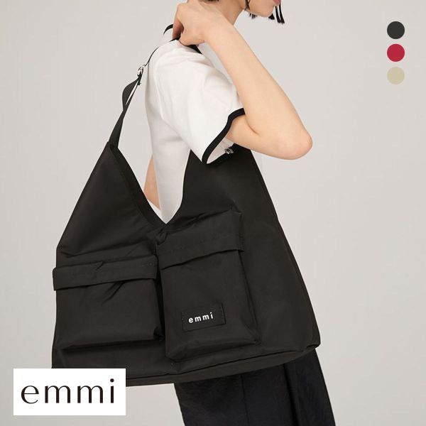 エミ トライアングルショルダーバッグ emmi