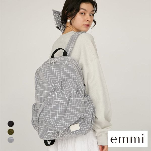 エミ ボックスチェックギャザーボディーバックパック emmi