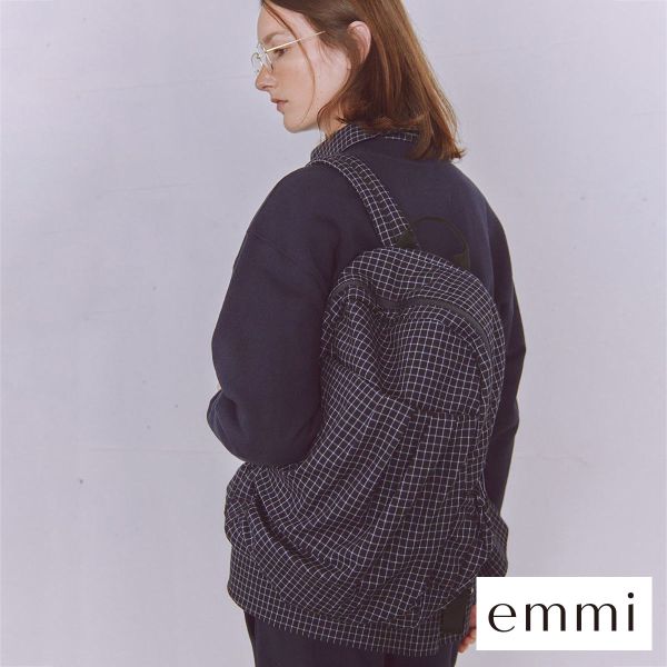 エミ ウィンドペンギャザーボディーバックパック emmi
