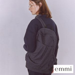 エミ ウィンドペンギャザーボディーバックパック emmi