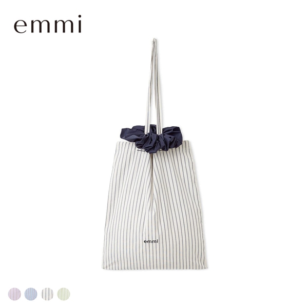 エミ ONLINE限定カラーあり シュシュ付きemmiロゴトートバッグ emmi