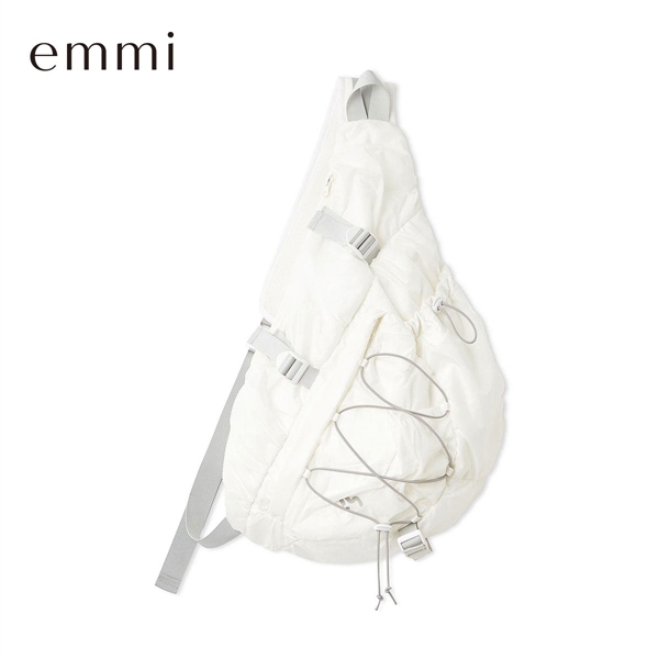 エミ ワンショルダーボディーバッグ emmi
