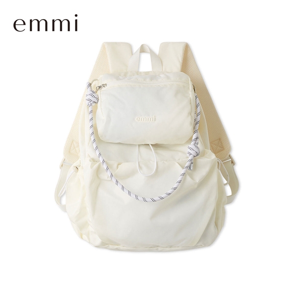 エミ ONLINE限定カラーあり マルチユースバックパック emmi