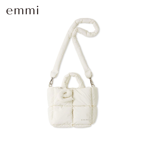 エミ ecoパデットミニショルダーバッグ emmi