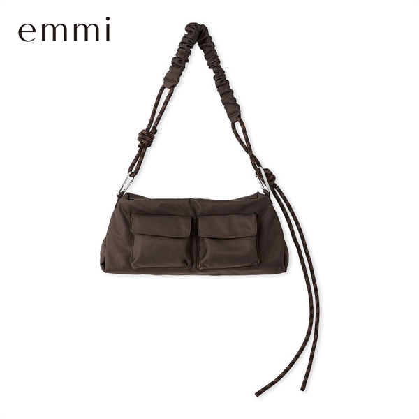 エミ ギャザーショルダーコードバッグ emmi