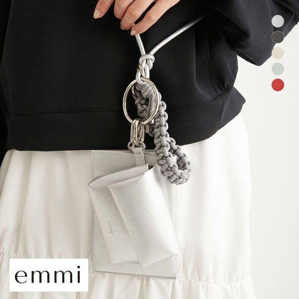 エミ ONLINE限定カラー マルチショルダー emmi