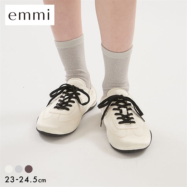 エミ em サテンスニーカー emmi