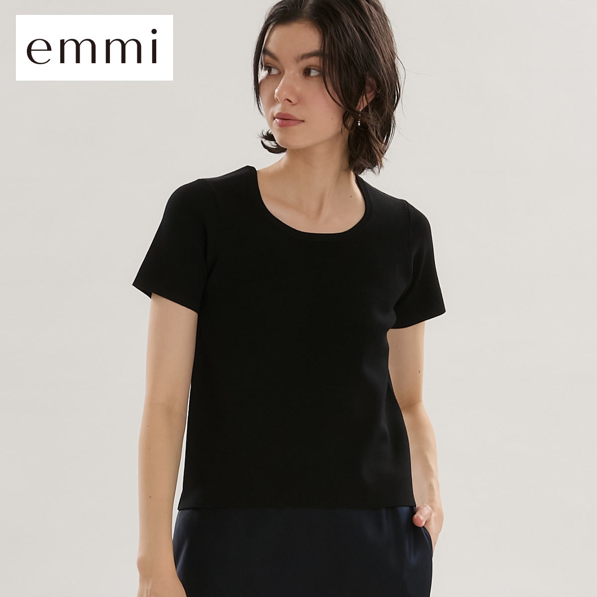 エミ デコルテシンプルニット ウォッシャブル UVカット 接触冷感 emmi(BK-ブラック-Free)