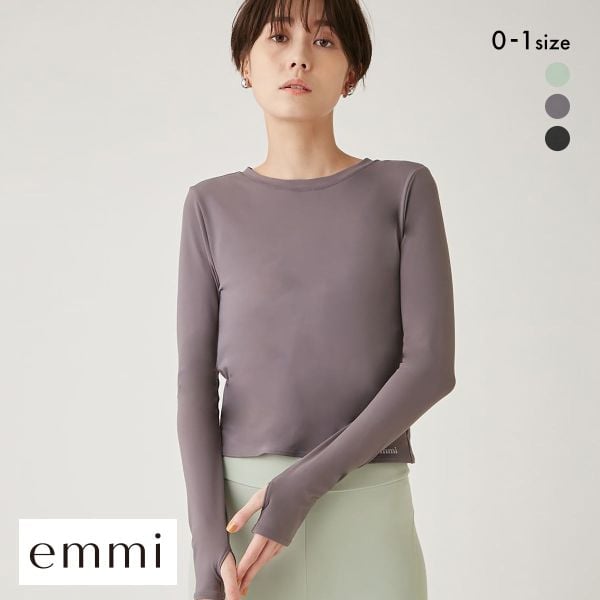 エミ WELLNESS&TRAINING サステナレッチプルオーバー emmi