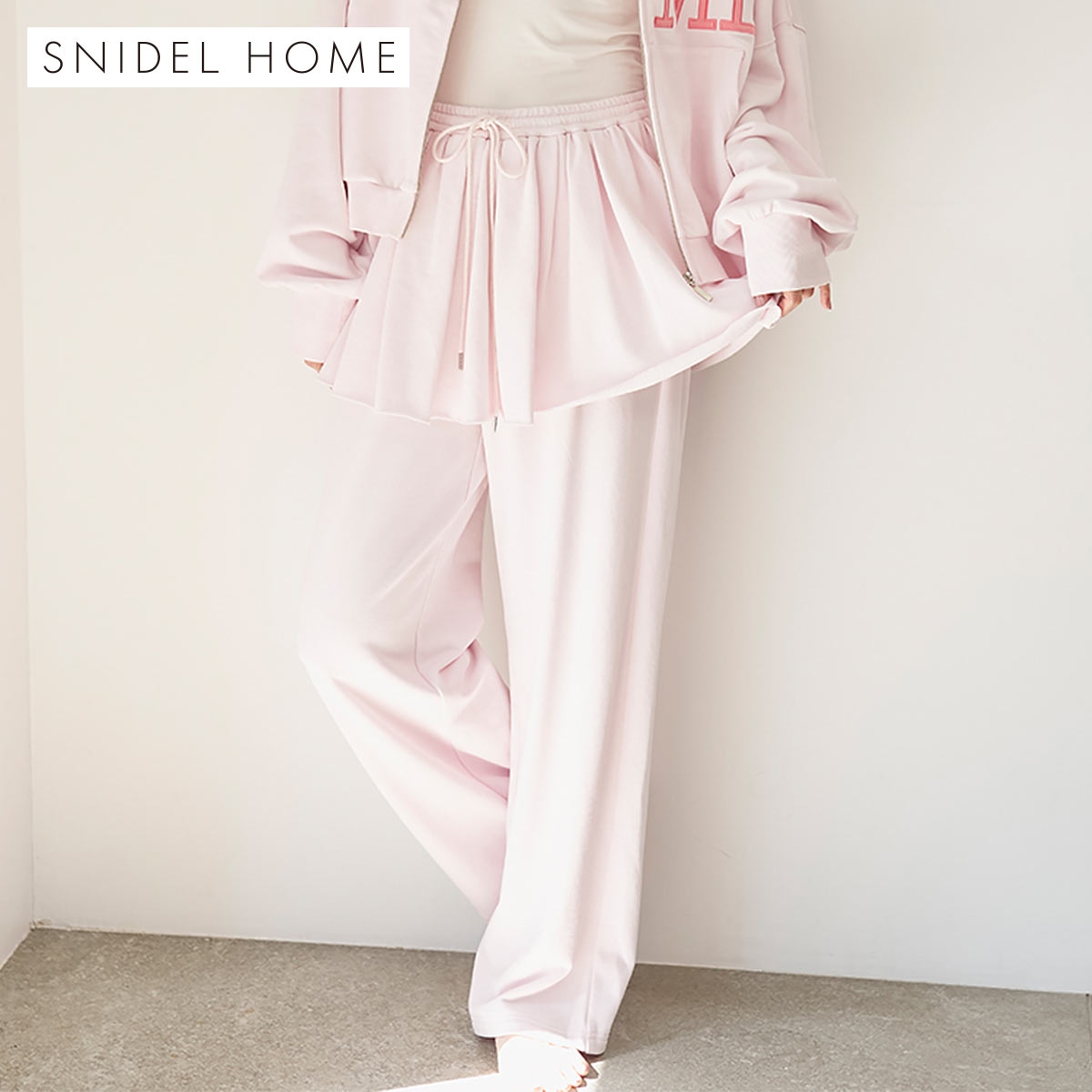 【値下げ可】SNIDEL 　ルームウェア SNIDEL HOME パジャマ ルームウェア 「UVカット」サテンプリントロング