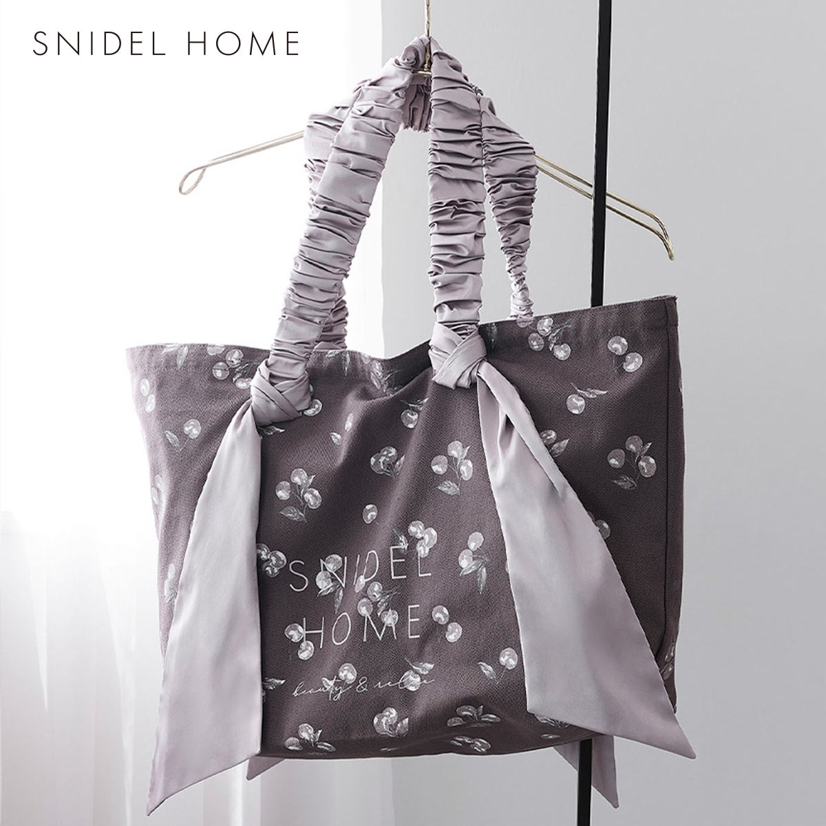 スナイデルホーム オーガニックキャンバストート BIG（CHERRY) SNIDEL HOME(GG-グレージュ-Free)