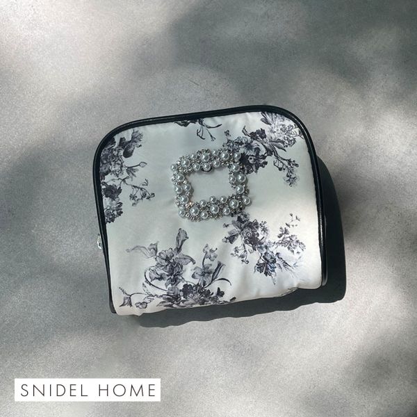 スナイデルホーム SNIDEL HOME ビジューポーチ