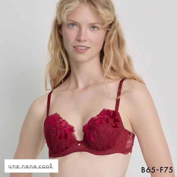 ウンナナクール ベロアのレースが特別感を演出 クリスマス 3/4カップブラジャー une nana cool