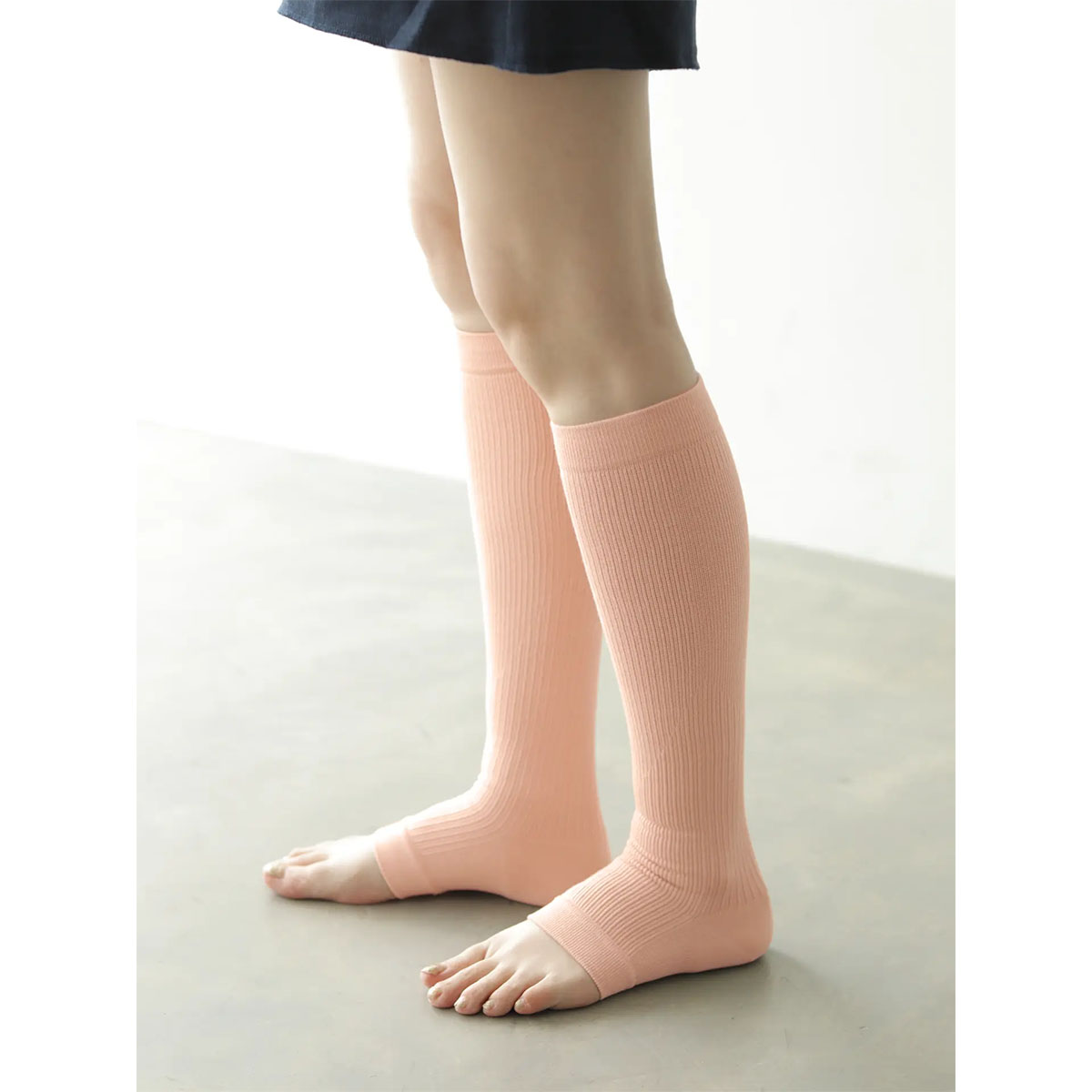 タビオ Tabio LEG LABO 綿着圧トウレスハイソックス 靴下 ぎゅぎゅっと脚ラク 強着圧 日本製(PI-ピンク-Free)