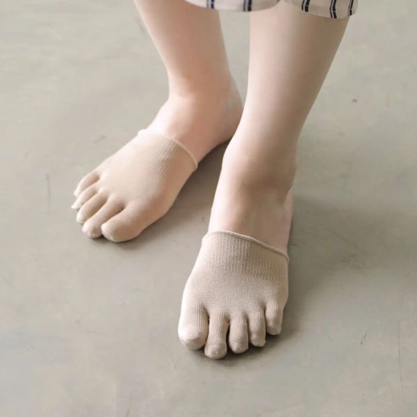 タビオ Tabio LEG LABO シルクのつま先5本指ソックス 靴下 インナーソックス シルク混 消臭 レディース 日本製