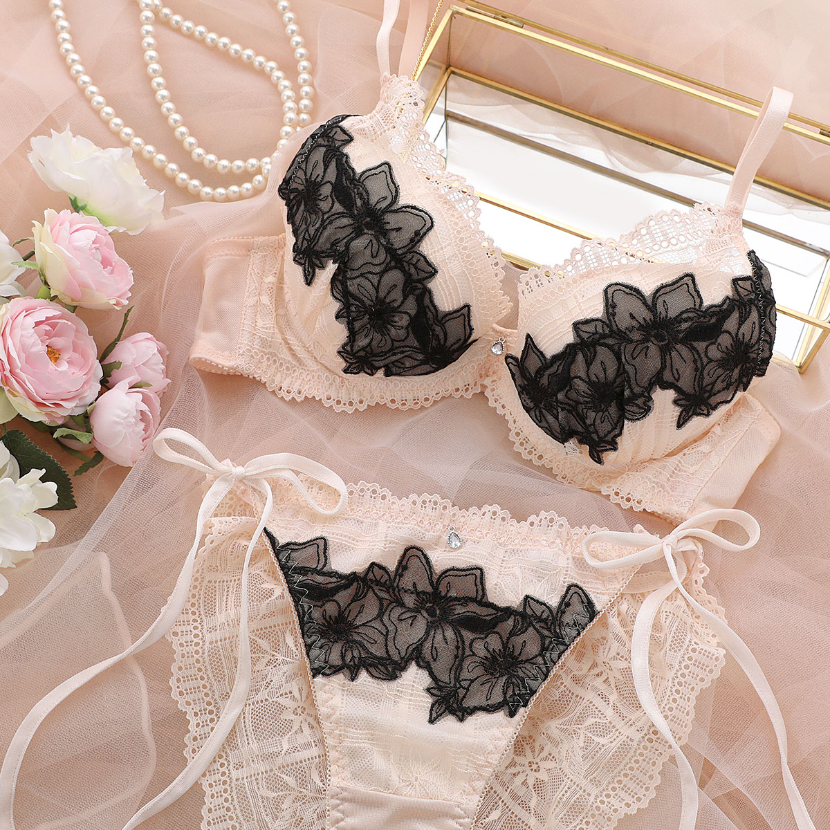 ✨即購入ok✨ココ&ナツ Lサイズ　2個セット ココランジェ スモーキーフリルレース ブラジャー ショーツ