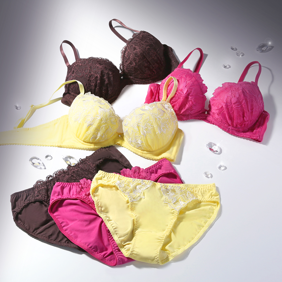 レース装飾ショーツ3点セット　サイズ　E Q3 fran de lingerie ブラジャー ショーツセット 刺繍レースの